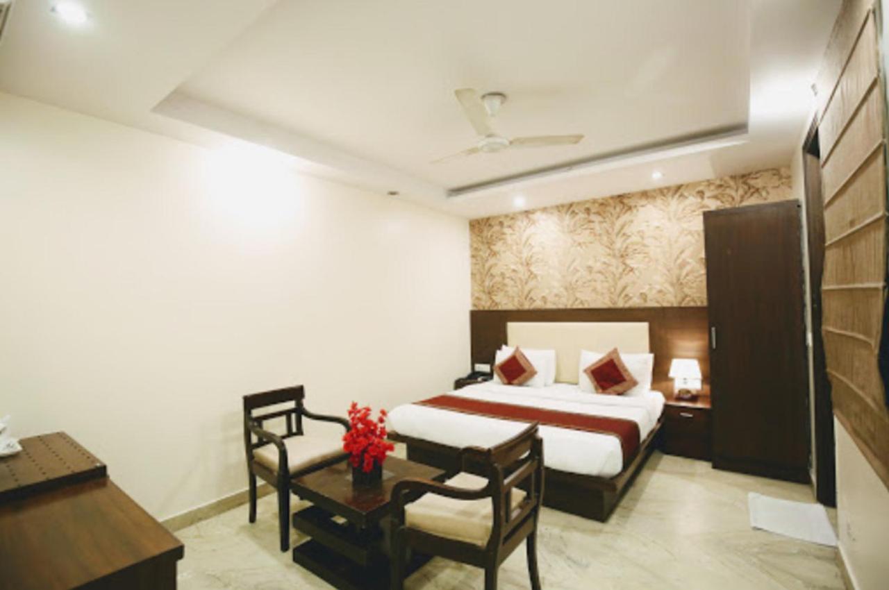 Hotel Paradise Inn-A Boutique Hotel Delhi Nova Deli Exterior foto